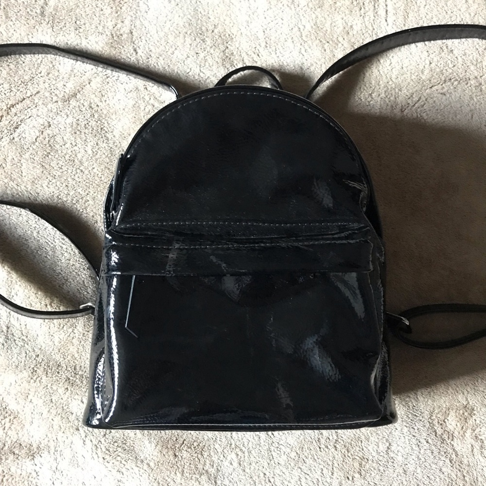 Small black backpack - used